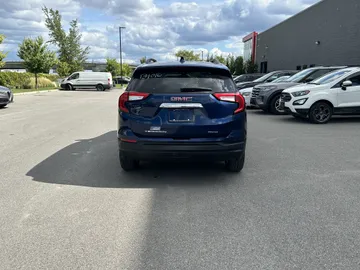 2022 GMC Terrain - image 6