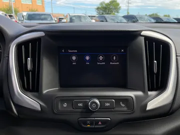 2022 GMC Terrain - image 24