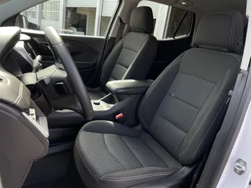 2022 GMC Terrain - image 3