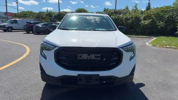 2021 GMC Terrain - image 2