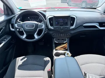 2022 GMC Terrain - image 9