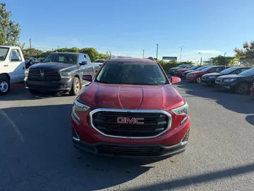 2018 GMC Terrain - image 2