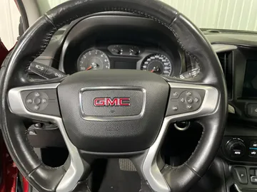 2018 GMC Terrain - image 17