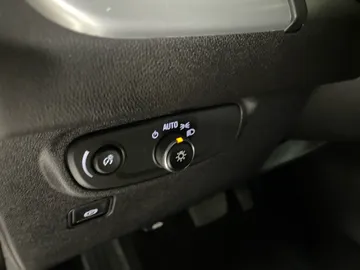 2018 GMC Terrain - image 18
