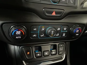 2018 GMC Terrain - image 21