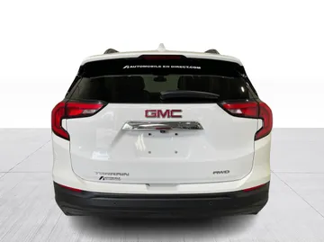 2020 GMC Terrain - image 13