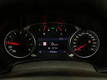 2020 GMC Terrain - image 18