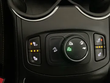 2019 GMC Terrain - image 24