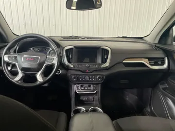 2019 GMC Terrain - image 4