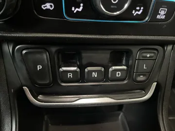 2019 GMC Terrain - image 28