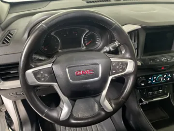 2019 GMC Terrain - image 17