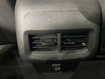 2019 GMC Terrain - image 25
