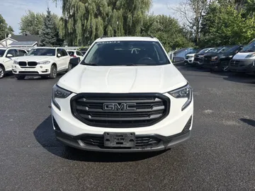 2019 GMC Terrain - image 2