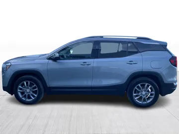 2024 GMC Terrain - image 4