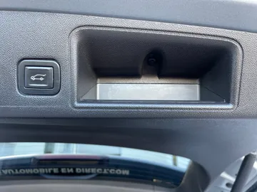 2024 GMC Terrain - image 19
