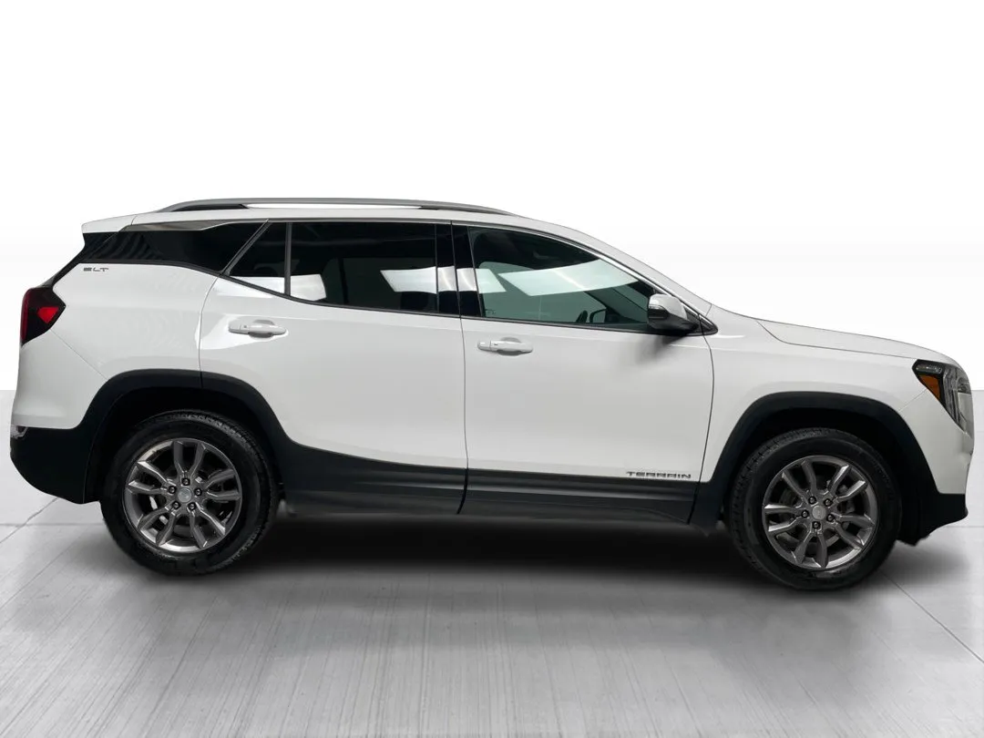 2024 GMC Terrain — photo 2