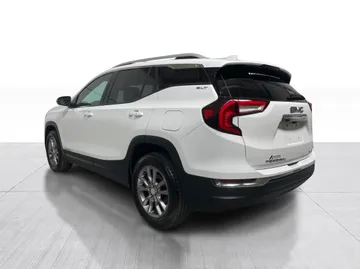 2024 GMC Terrain - image 11