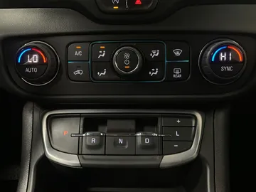 2024 GMC Terrain - image 25