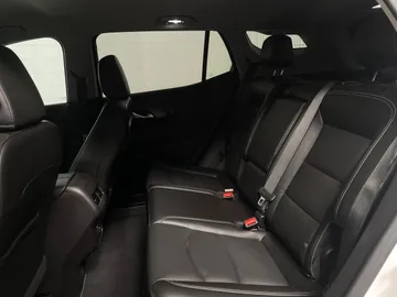 2024 GMC Terrain - image 15