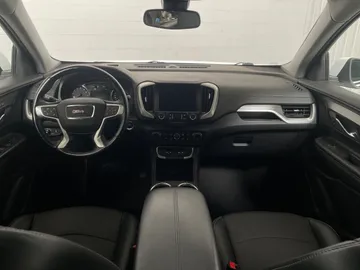 2024 GMC Terrain - image 4