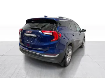 2022 GMC Terrain - image 15