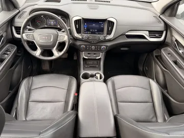 2022 GMC Terrain - image 9