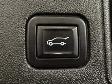 2023 GMC Terrain - image 22