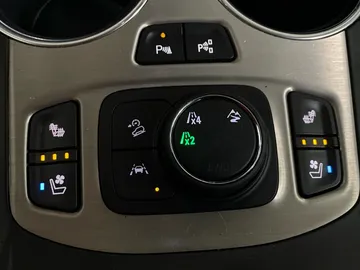 2023 GMC Terrain - image 26