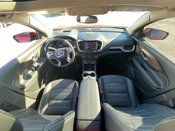 2024 GMC Terrain - image 4