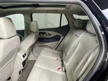 2024 GMC Terrain - image 11