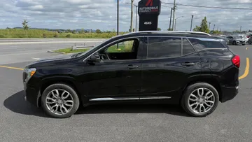 2022 GMC Terrain - image 4