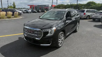 2022 GMC Terrain - image 3