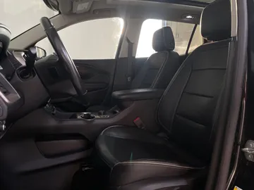 2019 GMC Terrain - image 3