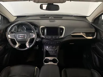 2019 GMC Terrain - image 4