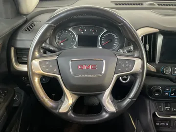 2019 GMC Terrain - image 19