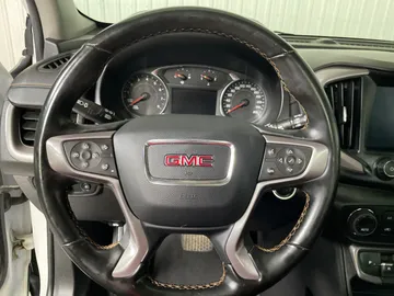 2024 GMC Terrain - image 19