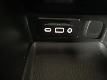 2024 GMC Terrain - image 33
