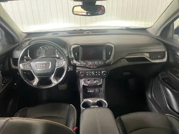 2024 GMC Terrain - image 4
