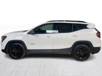 2024 GMC Terrain - image 11