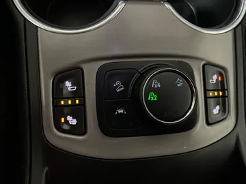 2024 GMC Terrain - image 30