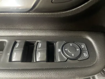 2024 GMC Terrain - image 29