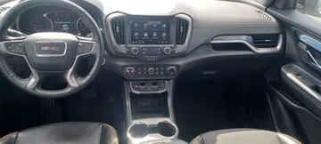 2024 GMC Terrain - image 10