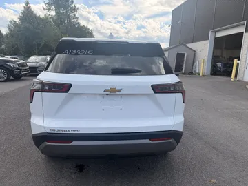 2025 Chevrolet Equinox - image 6