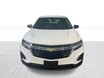 2024 Chevrolet Equinox - image 2