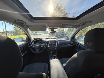 2024 Chevrolet Equinox - image 9
