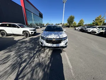 2024 Chevrolet Equinox - image 2