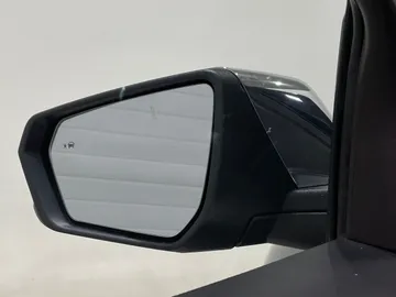 2022 Chevrolet Equinox - image 20