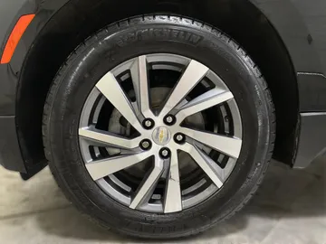 2022 Chevrolet Equinox - image 7