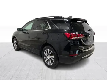 2022 Chevrolet Equinox - image 12