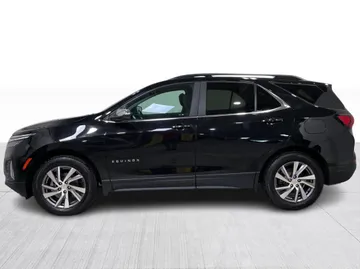 2022 Chevrolet Equinox - image 11